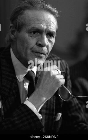 Oslo January 5, 1988. Portrait of lawyer Olav Hestenes. The picture was taken during the press conference in connection with the Vassdal accident. Photo: Eystein Hanssen / NTB / NTB Stock Photo