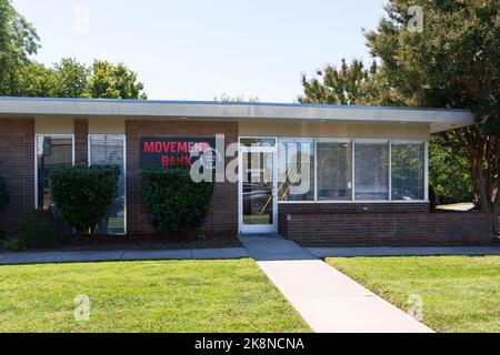 ASHEBORO, NC, USA-26 SEPT 2022: Branch of the Movement Bank, founded in 1919. Stock Photo