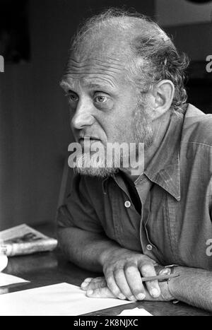 Oslo 19740821. Erik Dammann, founder and head of the People's Action in ...