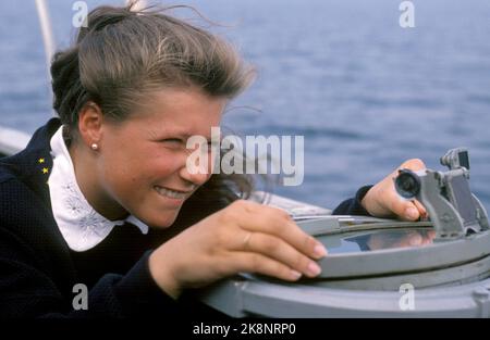 August 1990 - Princess Märtha Louise visits the Armed Forces. Here she visits the Navy. Photo: Knut Falch / NTB Stock Photo