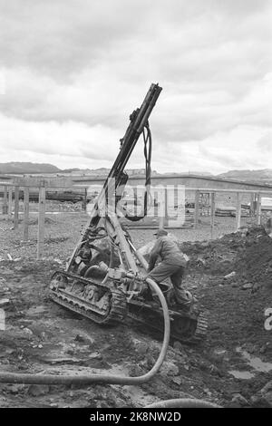 Husnes 19641003. The aluminum plant at Husnes is being built. The excavators change the landscape from day to day. Photo: Sverre A. Børretzen Current / NTB Stock Photo