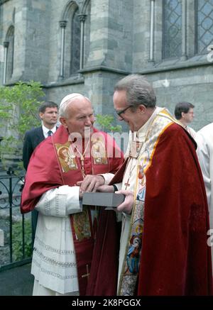 【中古】 New Church Popes Oman Observer 🇴🇲 on X: 