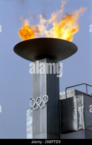 Sarajevo, Yugoslavia 1984-02. The Olympic Winter Games 1984. The picture: The Olympic fire. The Olympic rings. Opening ceremony Kosvo Stadium February 8, 1984. Photo: Per Løchen / NTB Stock Photo