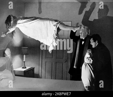 The Exorcist  Linda Blair, Max Von Sydow & Jason Miller Stock Photo