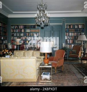 Skaugum, Asker 19690616. Interior from the Crown Prince family's residence Skaugum in Asker. Here from the library. Price crown. Photo: NTB / NTB Stock Photo