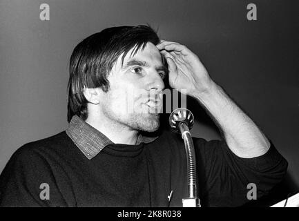 Oslo 19680313 The charismatic German student leader Rudi Dutschke (1940-1979) speaks in the Norwegian Student Society at Blindern. Dutschke's real name was Alfred Willi Rudolf Dutschke, Photo: NTB / NTB Stock Photo