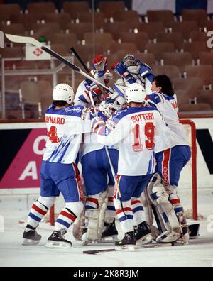 Munich Germany 19930429 A-World Cup in ice hockey. France / Switzerland 3-1. France cheers over the victory. Photo. Calle Törnström / NTB / NTB Stock Photo