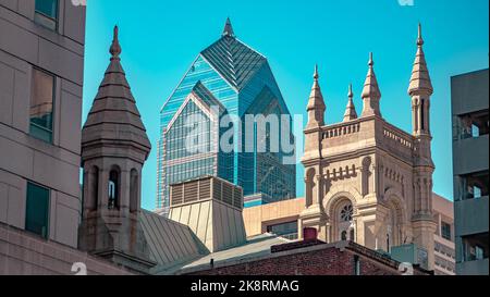 The One Liberty Observation Deck seen behind buildings in Philadelphia, Pennsylvania Stock Photo