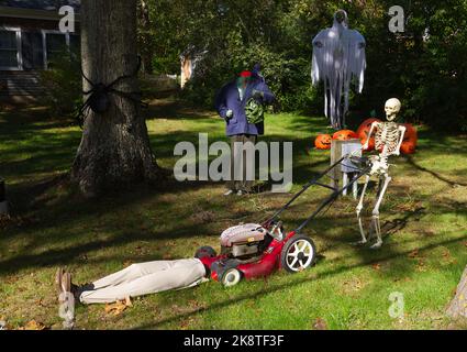 Decorated for Halloween.   Along Route 6A in Yarmouth Port, Massachusetts, USA, Yarmouth Port, Cape Cod, Stock Photo