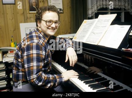 Oslo January 1985. Wolfgang Plagge, pianist and composer. Photo: Bjørn Sigurdsøn / NTB / NTB Stock Photo