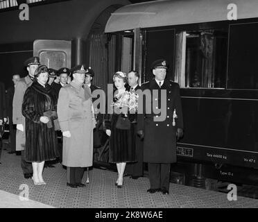 Oslo 19600220. Queen Ingrid and King Frederik of Denmark on an official ...