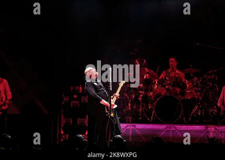 Toronto, Canada. 24/10/2022, Billy Corgan of Smashing Pumpkins plays guitar with Jack bates on the left and Jimmy Chamberlin on the right Stock Photo