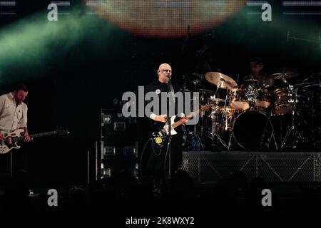 Toronto, Canada. 24/10/2022, Billy Corgan of Smashing Pumpkins performs on stage wearing dark eye makeup and a Freemason crest on his cloak Stock Photo