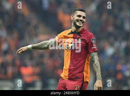 ISTANBUL - Mauro Icardi of Galatasaray AS celebrates his goal during the  Turkish Super Lig match between Fenerbahce AS and Galatasaray AS at Ulker  Stadium on January 8, 2023 in Istanbul, Turkey.