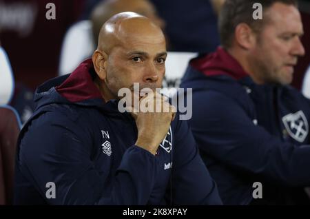 London, England, 24th October 2022. Paul Nevin, first team coach of West Ham United during the Premier League match at the London Stadium, London. Picture credit should read: Paul Terry / Sportimage Stock Photo