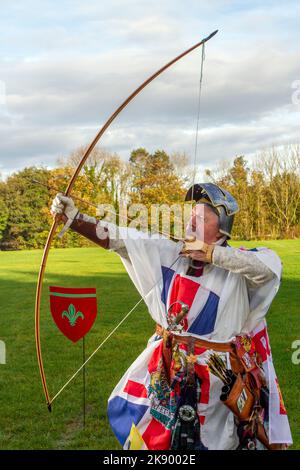 SAMLESBURY LONGBOW ARCHERS THE BATTLE OF AGINCOURT - 1415 reenactment ...