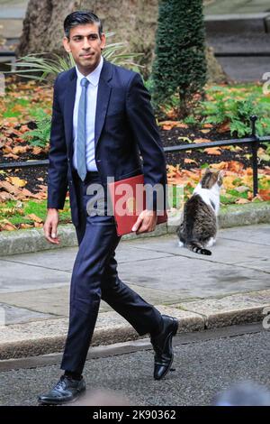 Prime Minister Rishi Sunak Greets Supporters In Teesside Celebrating 