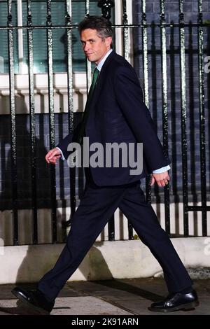 Gavin Williamson in Downing Street, London after Rishi Sunak has been appointed as Prime Minister. Picture date: Tuesday October 25, 2022. Stock Photo