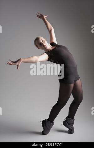 Ballet male pose 06 - CLIP STUDIO ASSETS