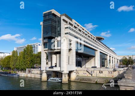 Exterior view of the building of the French Ministry of Economy and Finance on the bank of the river Seine in the district of Bercy, Paris, France Stock Photo