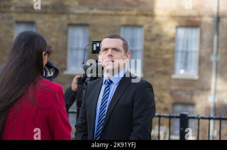 London, UK. 24th Oct, 2022. Douglas Ross, Leader of the Scottish conservative party on college green Stock Photo
