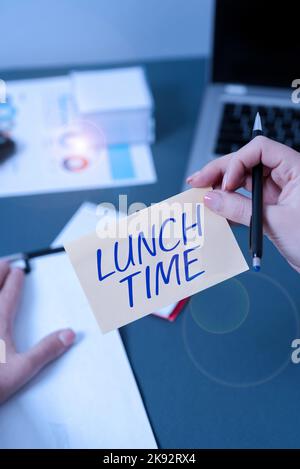 Text showing inspiration Lunch Time. Internet Concept Meal in the middle of the day after breakfast and before dinner Stock Photo