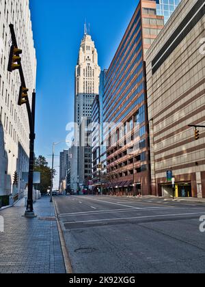 The LeVeque Tower as seen from Front St in downtown Columbus Ohio USA 2022 Stock Photo