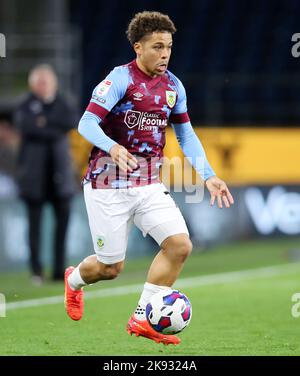 Manuel Benson of Burnley in action during the game during the Premier  League match Burnley vs Manchester City at Turf Moor, Burnley, United  Kingdom, 11th August 2023 (Photo by Mark Cosgrove/News Images)