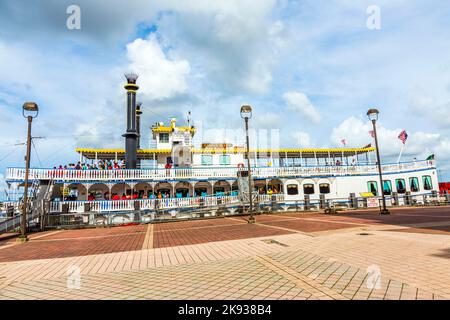 NEW ORLEANS - JULY 16, 2013: people at the creole Queen steam boat in New Orleans, USA. Constructed in Moss Point, Mississippi, the Creole Queen took Stock Photo