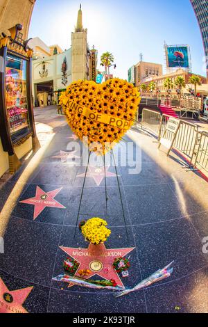 LOS ANGELES - JUNE 26: Michael Jackson's star on the Hollywood Walk of Fame as fans  remember the artist and leave messages to say goodbye on June 26, Stock Photo