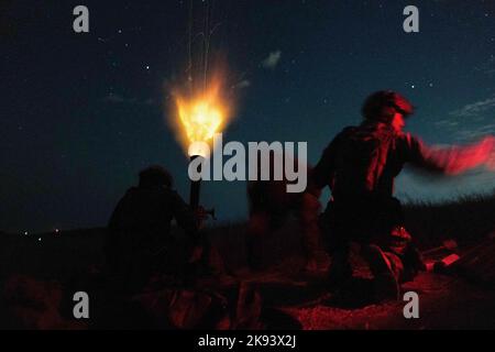 Camp Pendleton, California, USA. 20th Oct, 2022. U.S. Marine mortarmen with Kilo Company, 3rd Battalion, 1st Marine Regiment, 1st Marine Division, conduct a fire mission during a field exercise at Range 800 on Marine Corps Base Camp Pendleton, California, Oct. 20, 2022. The FEX was designed to improve the battalions combat and contingency capabilities in preparation for future deployments. Credit: U.S. Marines/ZUMA Press Wire Service/ZUMAPRESS.com/Alamy Live News Stock Photo