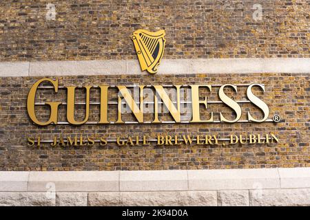 Ireland Eire Dublin St James's Gate Guinness Storehouse beer stout porter black ale modern golden wall mounted signage St James's Gate Brewery Stock Photo