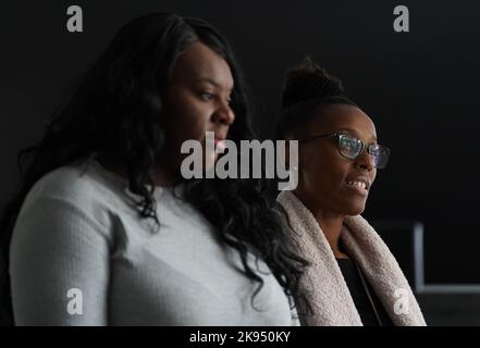Marvin Couson's sisters Deborah Couson (left) and Margaret Couson during an appeal at New Scotland Yard, London, for the public's help following the shooting of Marvin in 2002. Marvin would have been 47 on November 5, died in August 2015 having been confined to a hospital bed unable to communicate or do anything for himself since he was shot at the Lime in London Bar - commonly known as the Lime Bar - in Curtain Road, Shoreditch, on Saturday May 12 2002. Picture date: Wednesday October 26, 2022. Stock Photo