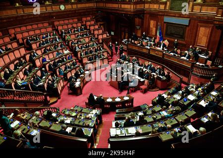 Roma, Italy. 26th Oct, 2022. during the session in the Palazzo Madama in Rome the vote of confidence of the Meloni government October 26, 2022 in Rome, Italy. Credit: Independent Photo Agency/Alamy Live News Stock Photo