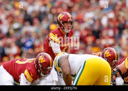 Sunday, October 23, 2022; Landover, MD, USA;  Washington Commanders quarterback Taylor Heinicke (4) readies for the snap during an NFL game against th Stock Photo