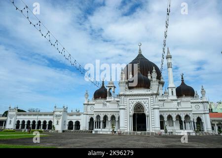 Alor Setar, Malaysia - October 2022: Views of the Zahir Mosque, the state mosque of Kedah state on October 17, 2022 in Alor Setar, Malaysia. Stock Photo