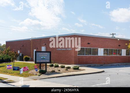 BREVARD, NORTH CAROLINA, USA-9 OCTOBER 2022: Transylvania County Election  Center. Stock Photo