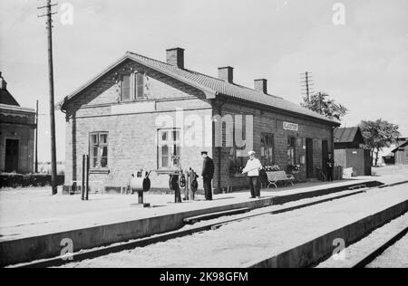 Klagstorp station built in 1887 by Böinge - Östratorp's railway, bend. Also operated by Trelleborg - Rydsgårds Railway, Trj. In conjunction with the construction of TRJ, luggage expedition and waiting room were expanded. One -storey station house in brick. Stock Photo