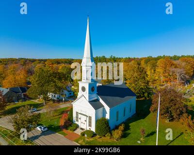 First Parish Congregational Church at 180 York Street in historic town center of York village, Maine ME, USA. Stock Photo