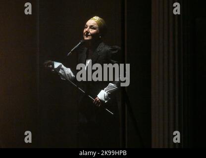 Berlin, Germany. 24th Oct, 2022. Susi Wirth (as Barbara) is on stage during a rehearsal of the world premiere of 'La piccola Cubana' at the Staatsoper Unter den Linden. The vaudeville (song play) in five pictures with music by Hans Werner Henze will have its premiere and first performance on Oct. 27, 2022. Credit: Soeren Stache/dpa/Alamy Live News Stock Photo