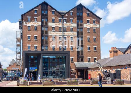 National Waterways Museum, Llanthony Warehouse, The Docks, Gloucester Docks, Gloucester, Gloucestershire, England, United Kingdom Stock Photo