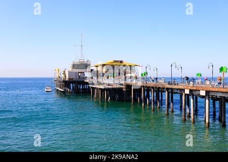 Harbor office and Maria Sol restaurant on Santa Monica pier, California, USA Stock Photo