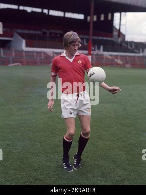 Gerry Daly Manchester United 1975  Photo by Henshaw Archive Stock Photo