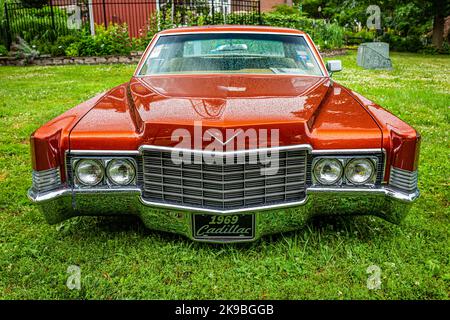 Des Moines, IA - July 01, 2022: High perspective front view of a 1969 Cadillac Coupe DeVille at a local car show. Stock Photo