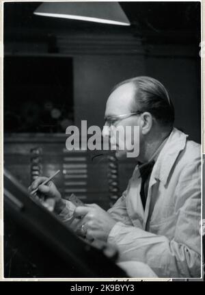 Lundin at work in a studio Stock Photo - Alamy