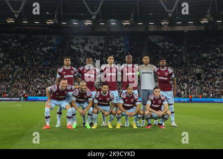 London, UK. 27th Oct, 2022. West Ham United team lineup during the UEFA Europa Conference League match West Ham United vs Silkeborg at London Stadium, London, United Kingdom, 27th October 2022 (Photo by Arron Gent/News Images) in London, United Kingdom on 10/27/2022. (Photo by Arron Gent/News Images/Sipa USA) Credit: Sipa USA/Alamy Live News Stock Photo