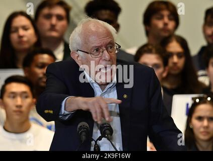 Los Angeles, USA. 27th Oct, 2022. U.S. Sen. Bernie Sanders (I-VT) speaks at a campaign rally for Los Angeles Democratic mayoral candidate Rep. Karen Bass (D-CA) in Playa Vista, California on Thursday, October 27, 2022. Bass is in a tight runoff race with Democratic mayoral candidate Rick Caruso, a billionaire real estate developer who was registered as a Republican in 2019. Photo by Jim Ruymen/UPI Credit: UPI/Alamy Live News Stock Photo