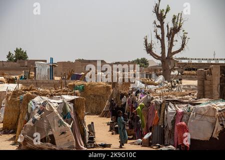 Refugee camp (IDP - Internal displaced persons) taking refuge from armed conflict between opposition groups and government. Stock Photo