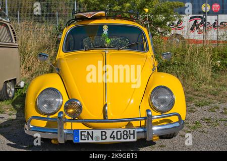 Yellow VW Beetle 1500 , produced from 1966 - 1970, front view Stock Photo