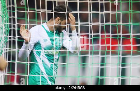 Bremen, Deutschland. 28th Oct, 2022. firo : 28.10.2022, football, soccer, 1st league, first 1st federal league, season 2022/2023, SV Werder Bremen - Hertha BSC Berlin goal chance Leonardo Bittencourt Credit: dpa/Alamy Live News Stock Photo